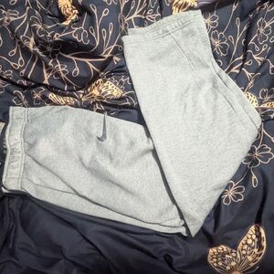 Men's Nike Dri-Fit loose fitting Grey Sweatpants - Size Medium